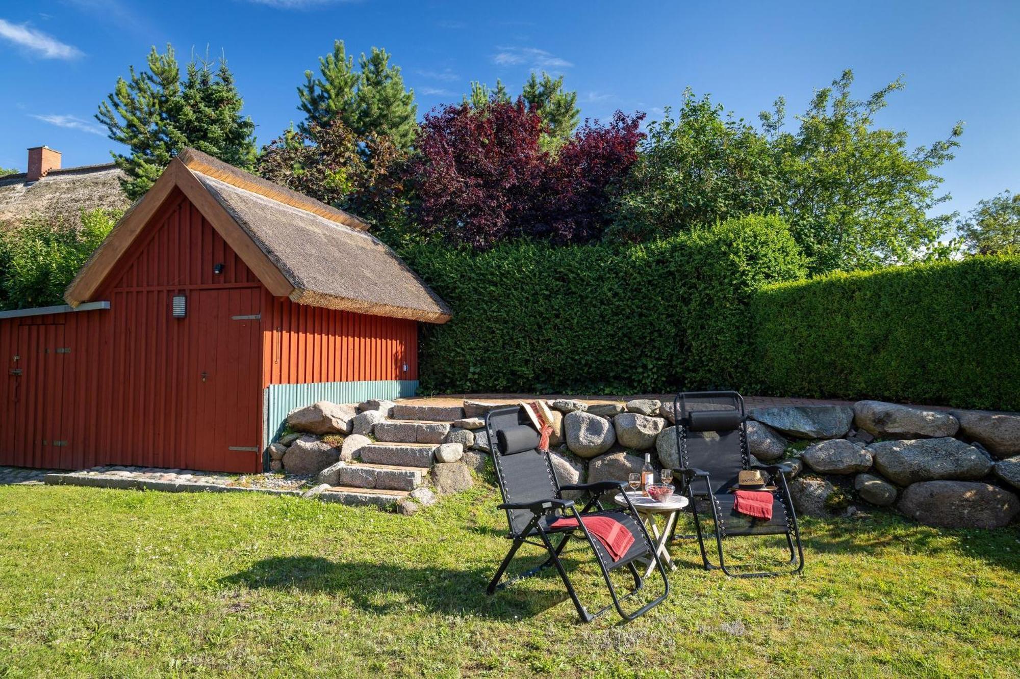 Ferienhaus Preetz 1A - Idylle Unter Reet Burtevitz Экстерьер фото